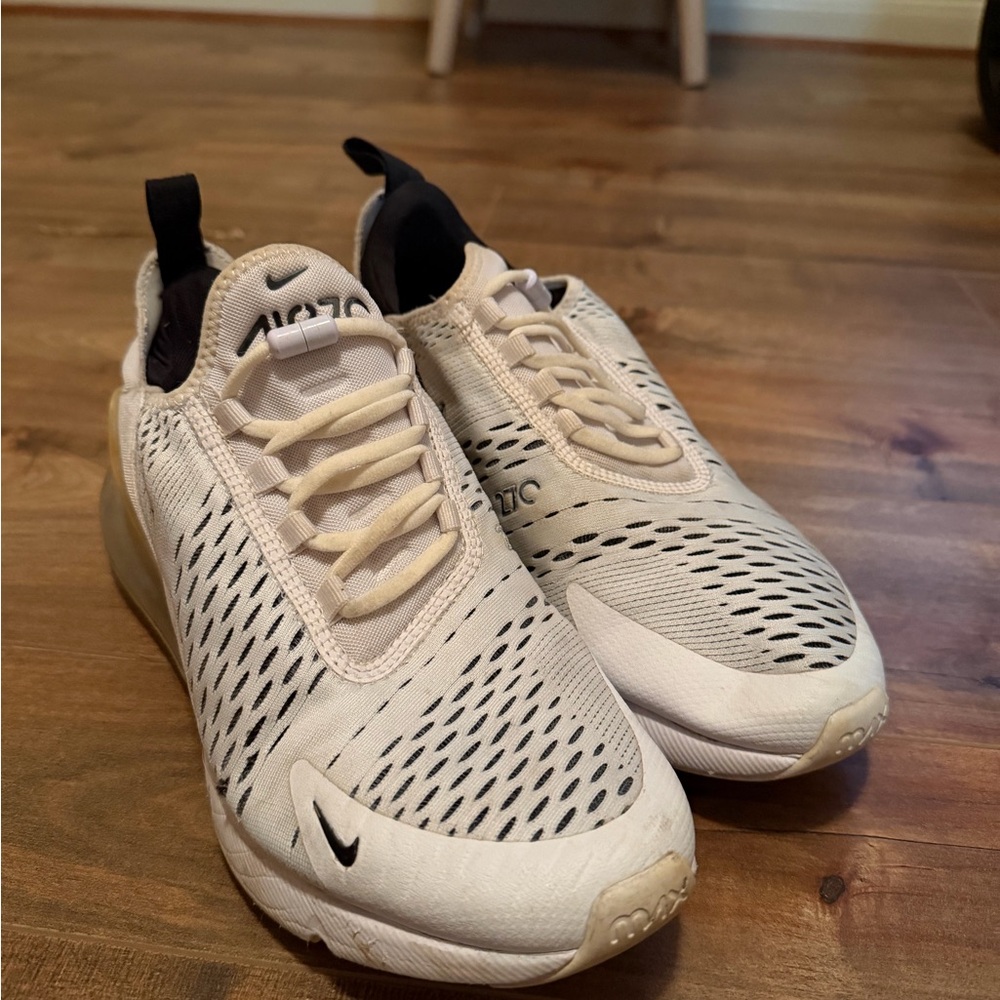 Nike Men's Cream and Black Sneakers